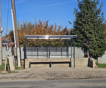 Autobusová zastávka na Ukrajinskej ulici-výmena