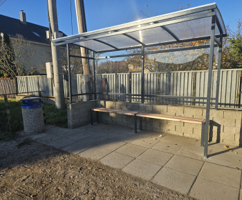 Autobusová zastávka na Ukrajinskej ulici-výmena