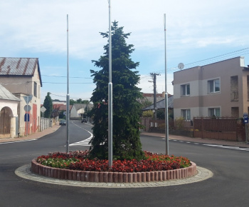 Výstavba kruhového objazdu v centre Krásnej