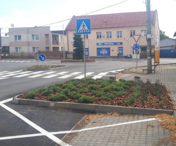 Výstavba kruhového objazdu v centre Krásnej