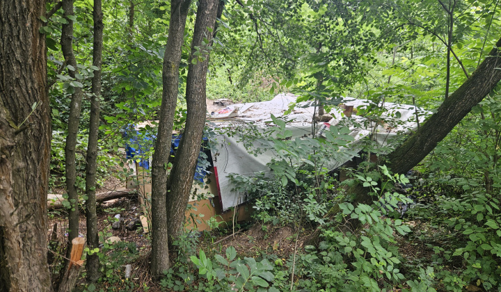 Fotka - Obyvatelia odišli po riešení podnetu